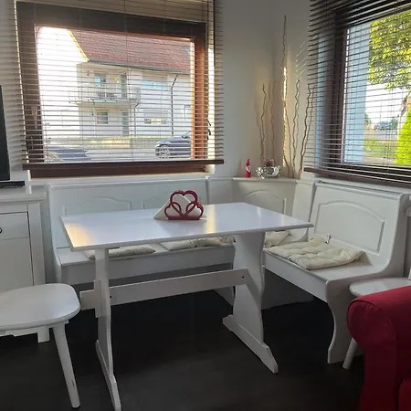 بيت للعطل Charming Tiny House